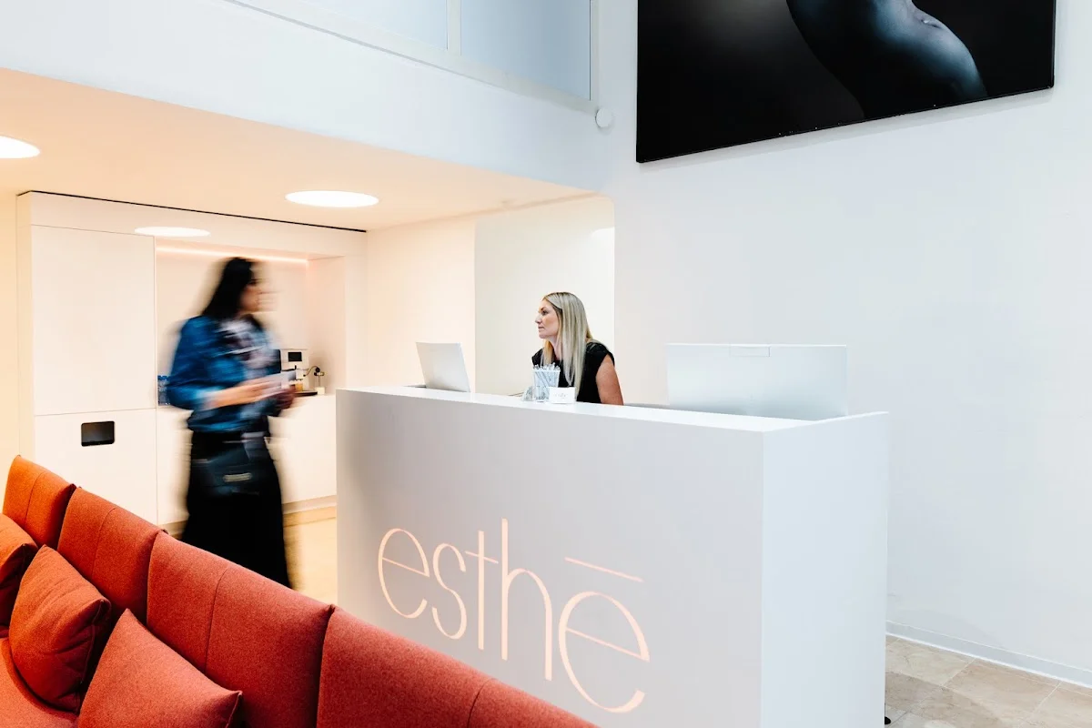 Plastic Surgery Clinic Esthé