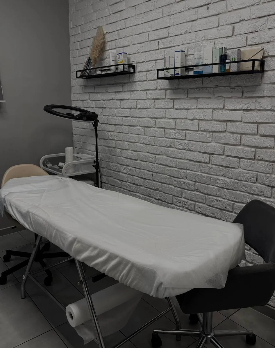 Сдаётся рабочее место в салоне Loft N8 Beauty